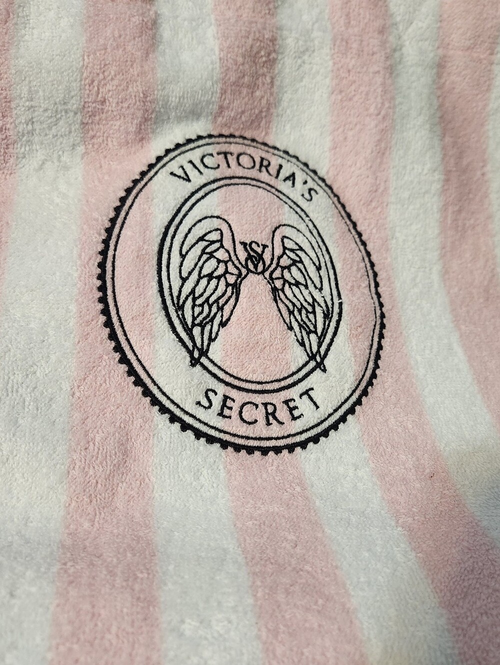Victorias Secret Angel Pink White Black Striped Terrycloth Totebag NEW - Picture 7 of 10
